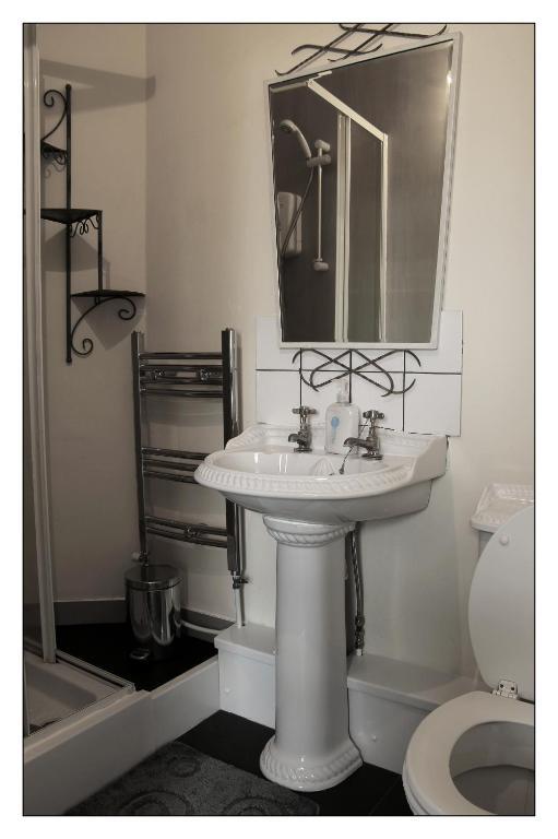 Dunsandles Guesthouse Wallasey Δωμάτιο φωτογραφία