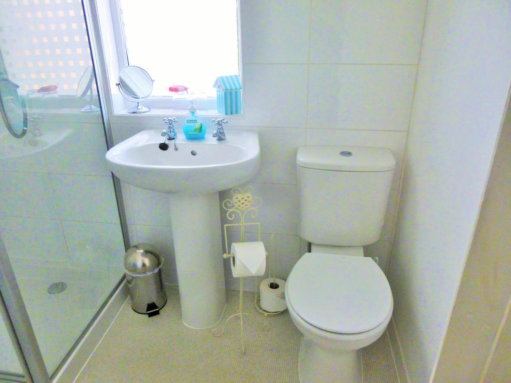 Dunsandles Guesthouse Wallasey Εξωτερικό φωτογραφία