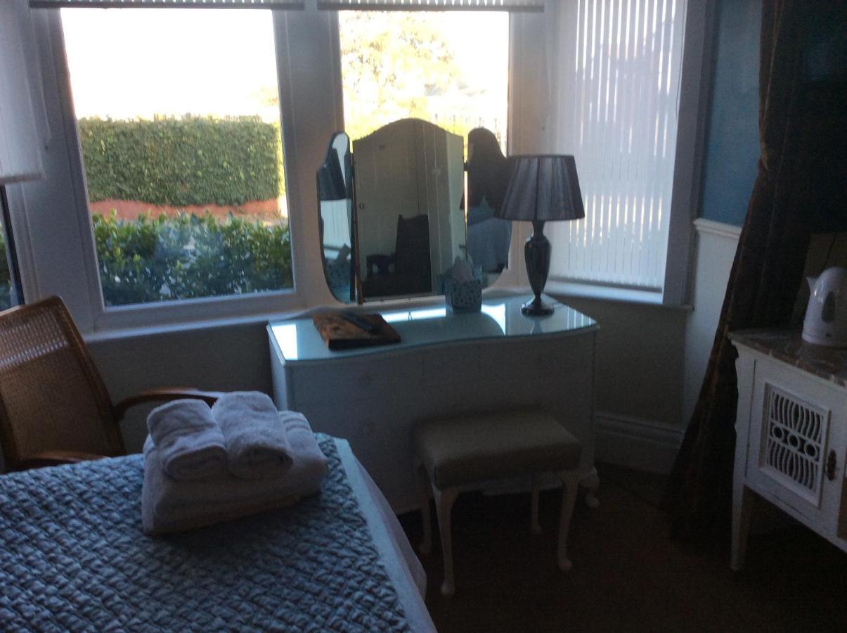 Dunsandles Guesthouse Wallasey Εξωτερικό φωτογραφία