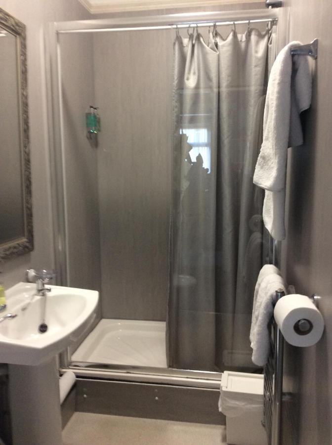 Dunsandles Guesthouse Wallasey Εξωτερικό φωτογραφία